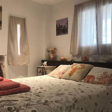 Apartamento En La Playa De Calafell. Barcelona Apartment Екстериор снимка