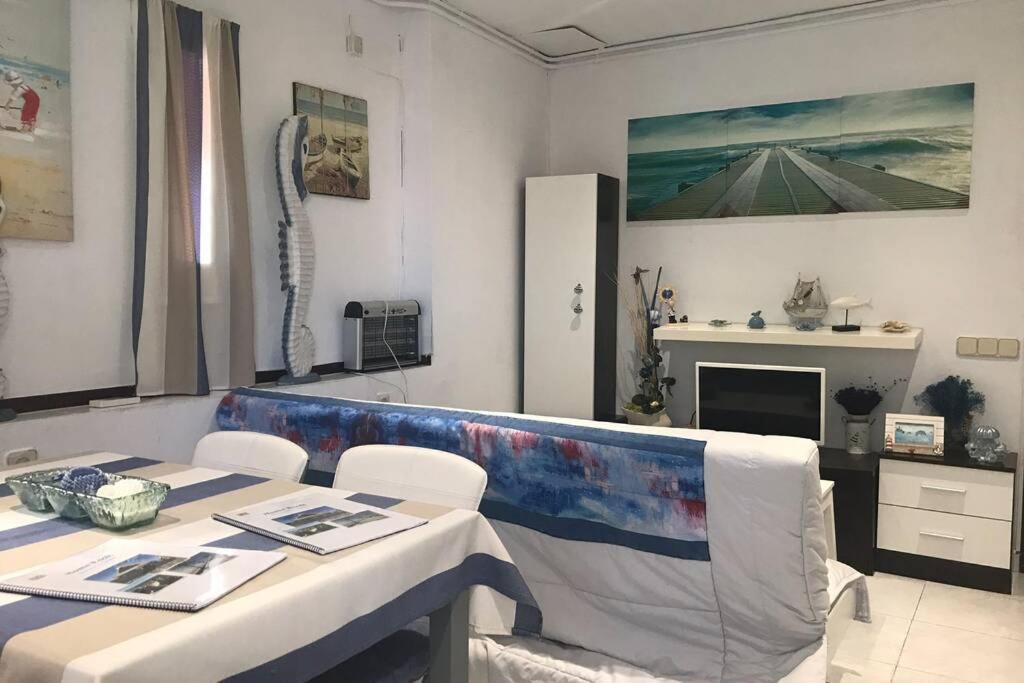Apartamento En La Playa De Calafell. Barcelona Екстериор снимка